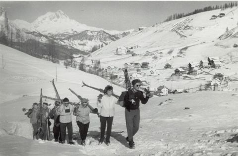 Image: The first Ski School