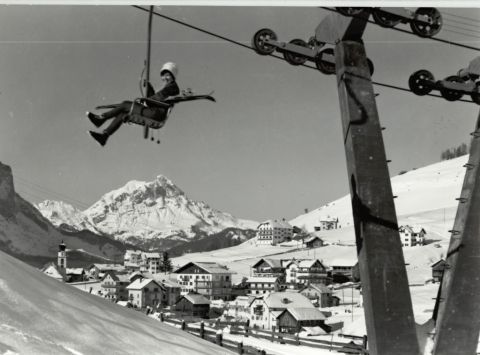Image: The first Ski School